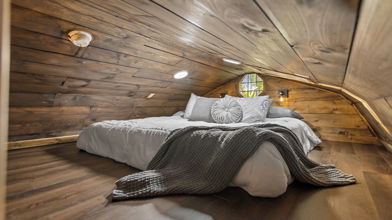 Photo of Bedroom in Robbins