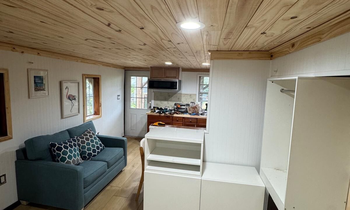 Photo of Livingroom in Pine Island Center