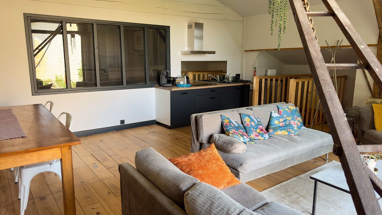 Photo of Livingroom in Saint-Christoly-Medoc