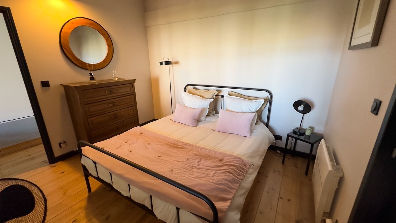 Photo of Bedroom in Saint-Christoly-Medoc