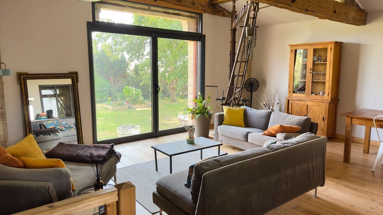 Photo of Livingroom in Saint-Christoly-Medoc