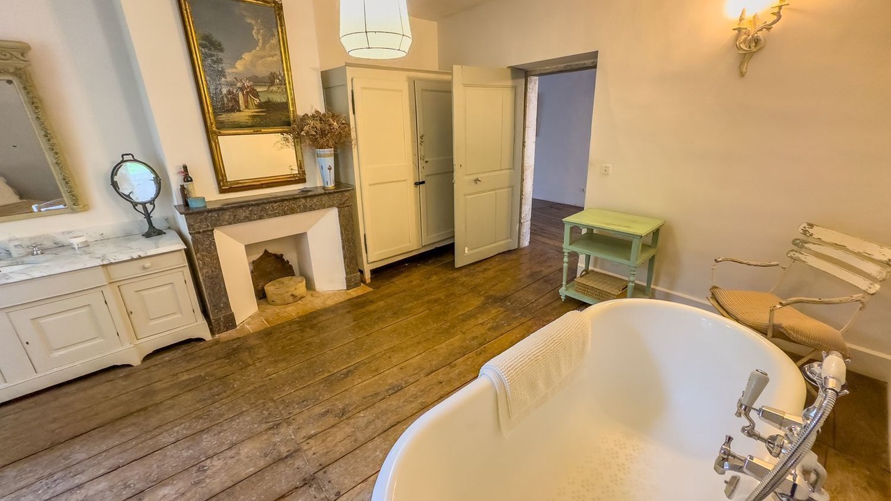 Photo of Bathroom in Montaigu-de-Quercy