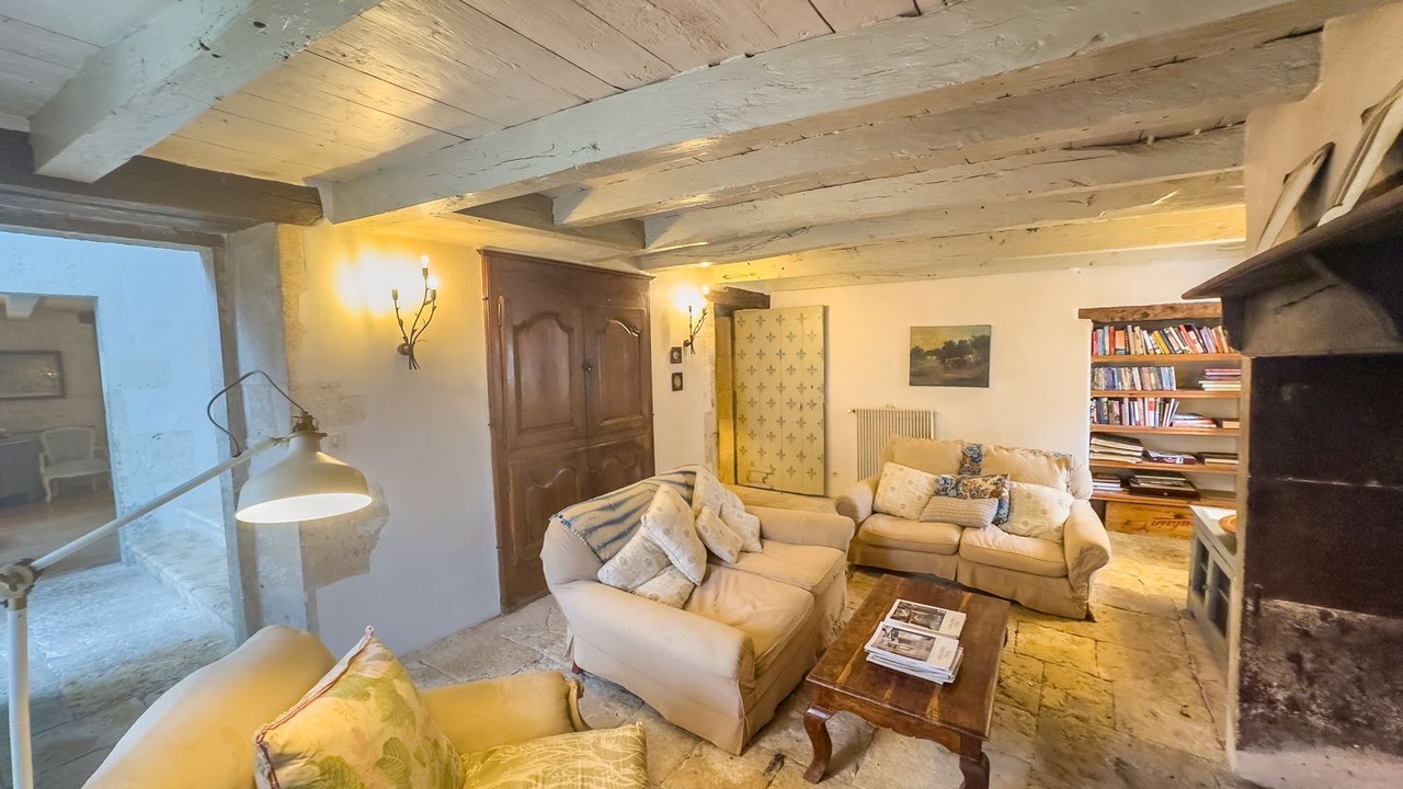 Photo of Livingroom in Montaigu-de-Quercy