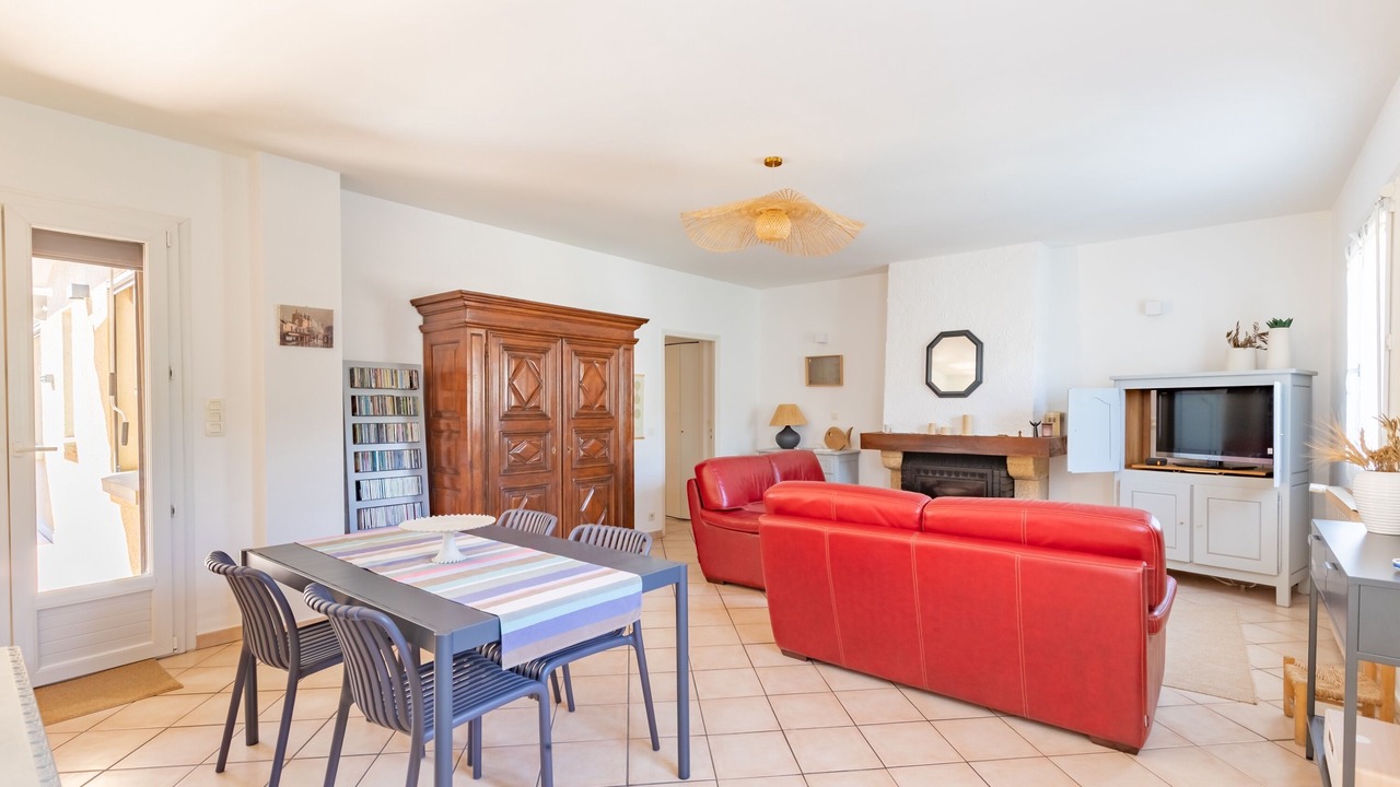 Photo of Livingroom in Quillan