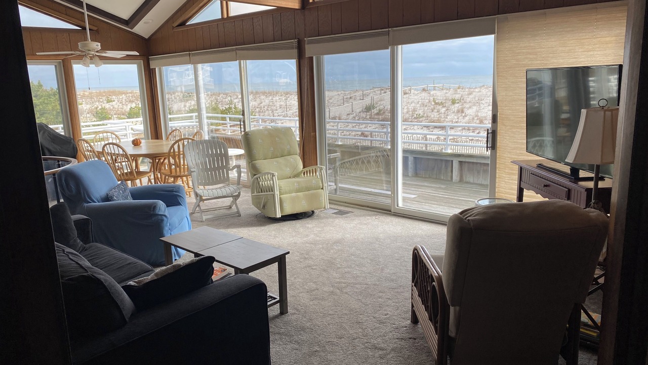 Photo of Livingroom in Harvey Cedars