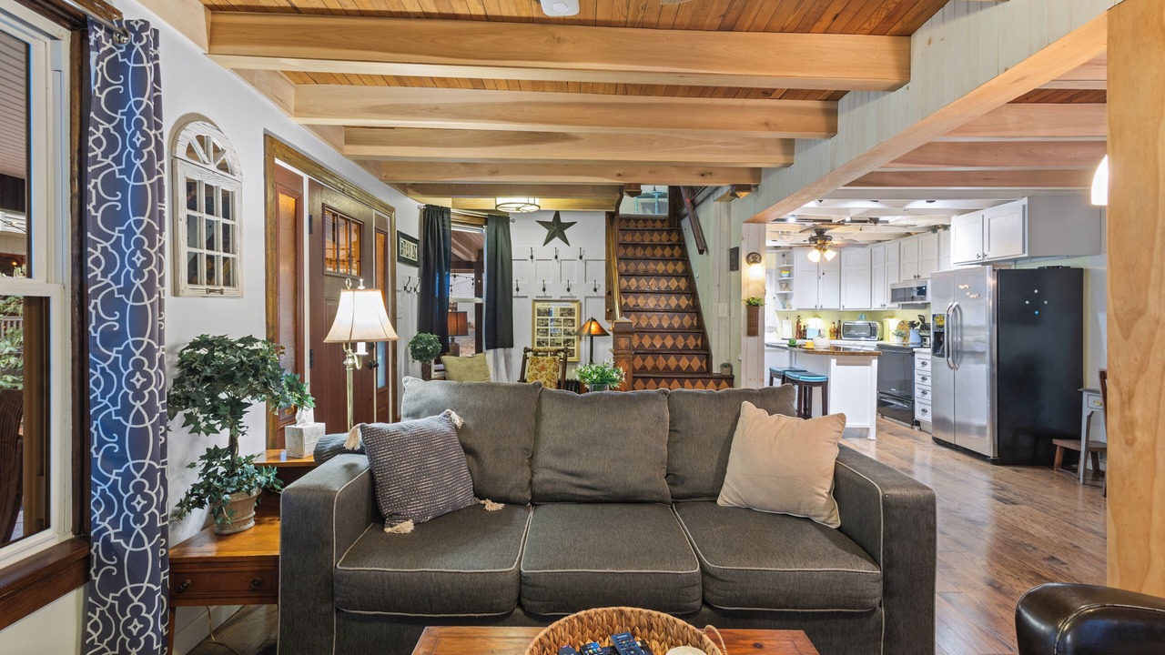 Photo of Livingroom in Mount Gretna Heights