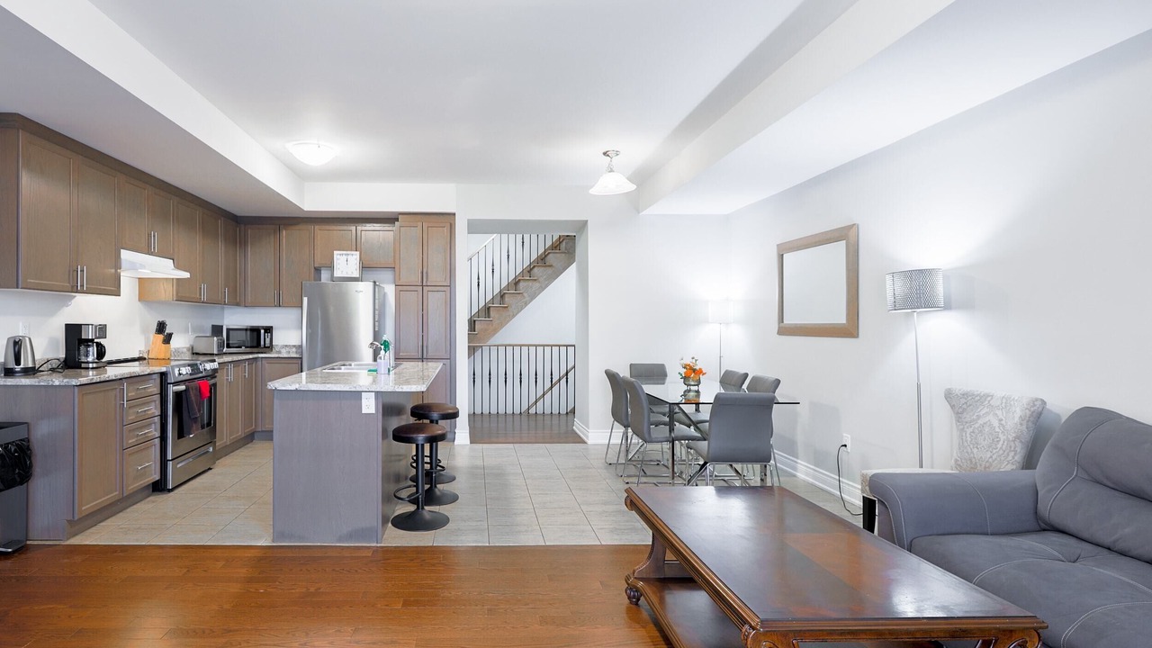 Photo of Livingroom in Markham