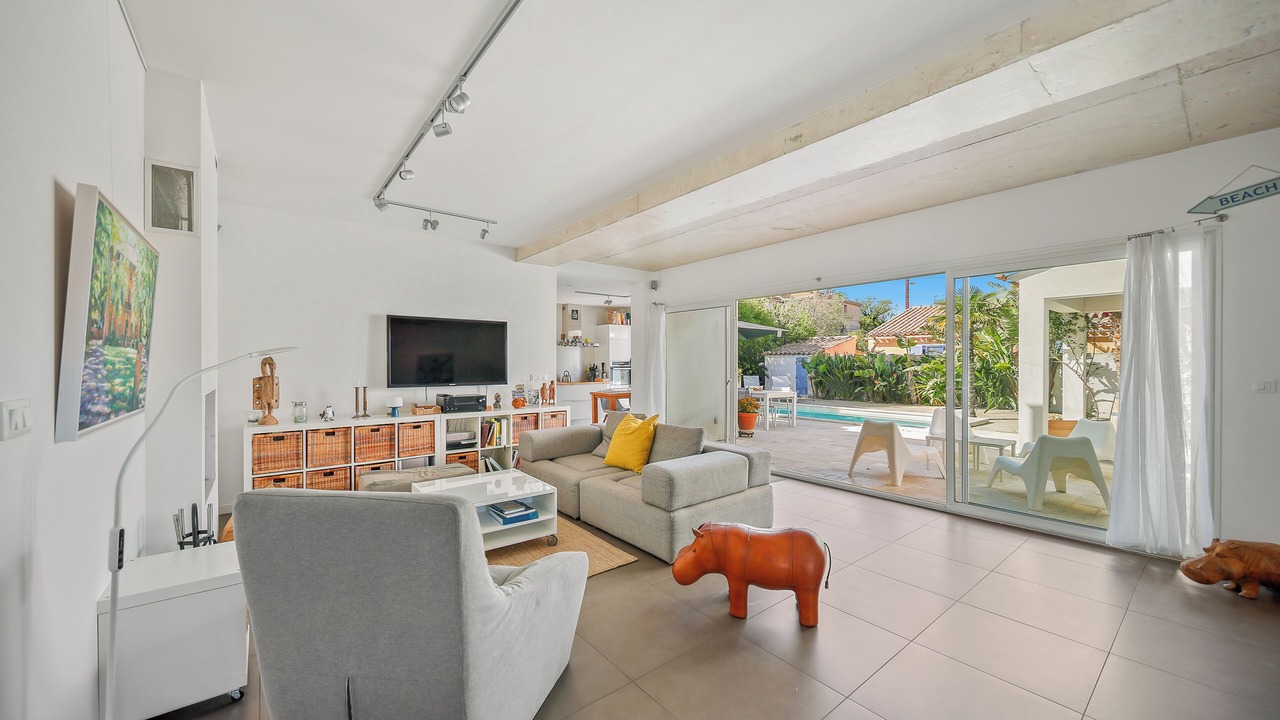 Photo of Livingroom in Le Mourillon