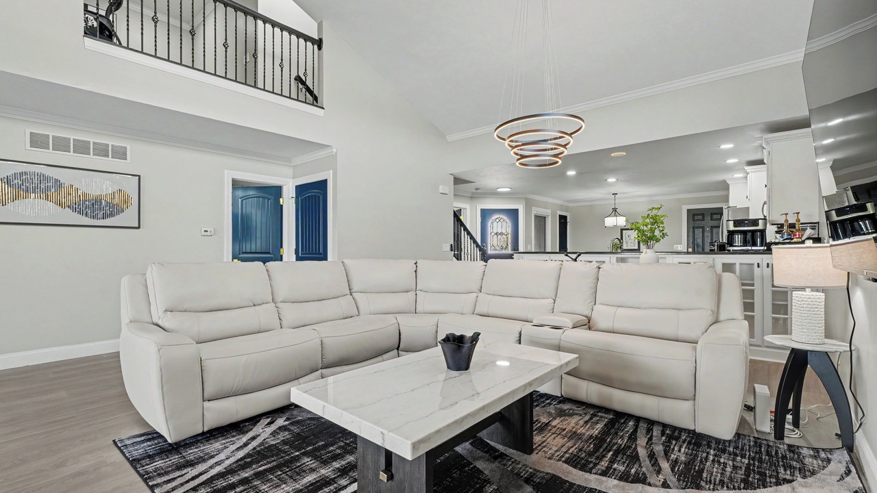 Photo of Livingroom in Champaign