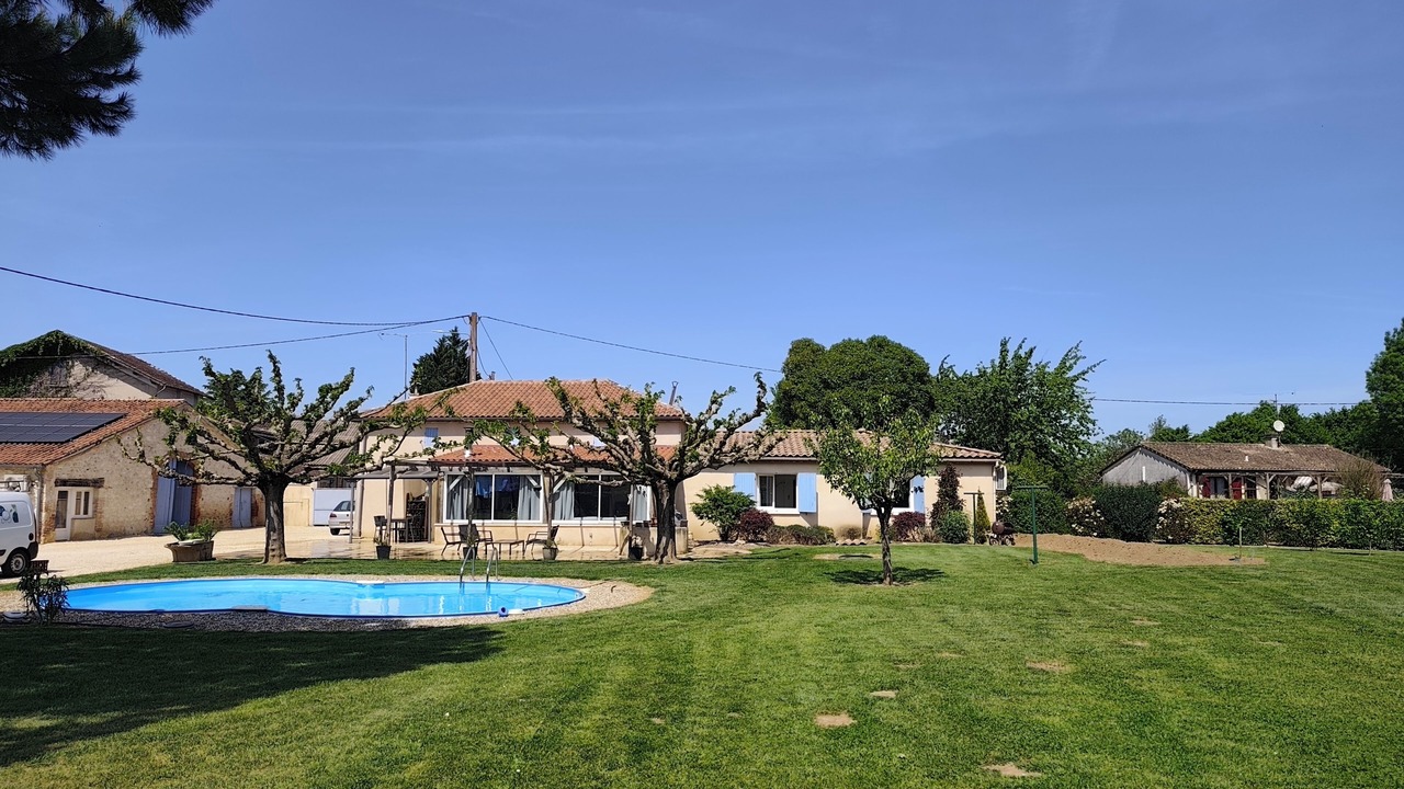 Photo of Outdoor in Saint-Sylvestre-sur-Lot