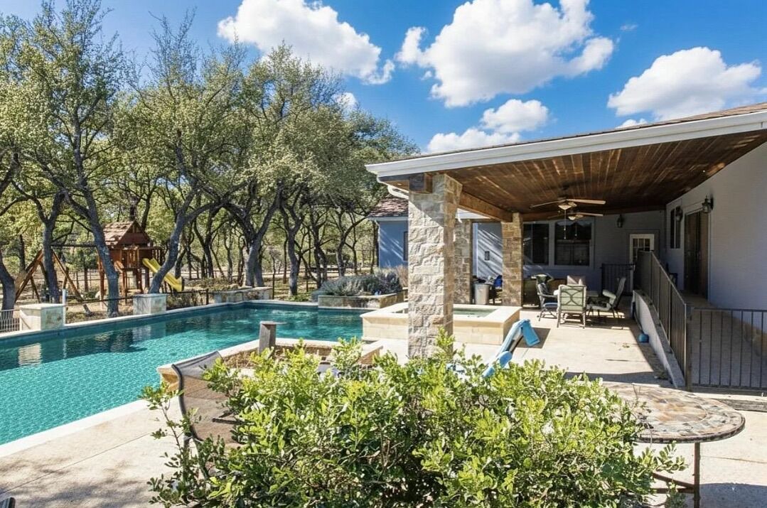 Photo of Outdoor in Spring Branch