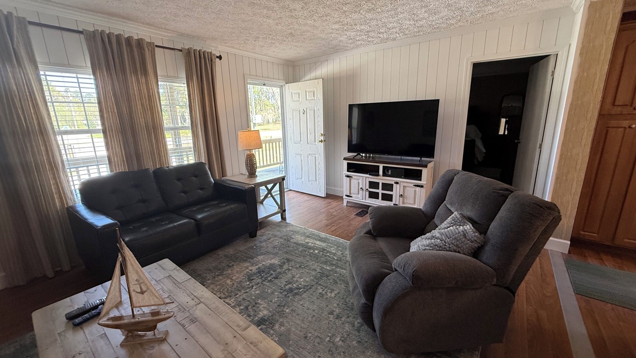 Photo of Livingroom in Shellman Bluff