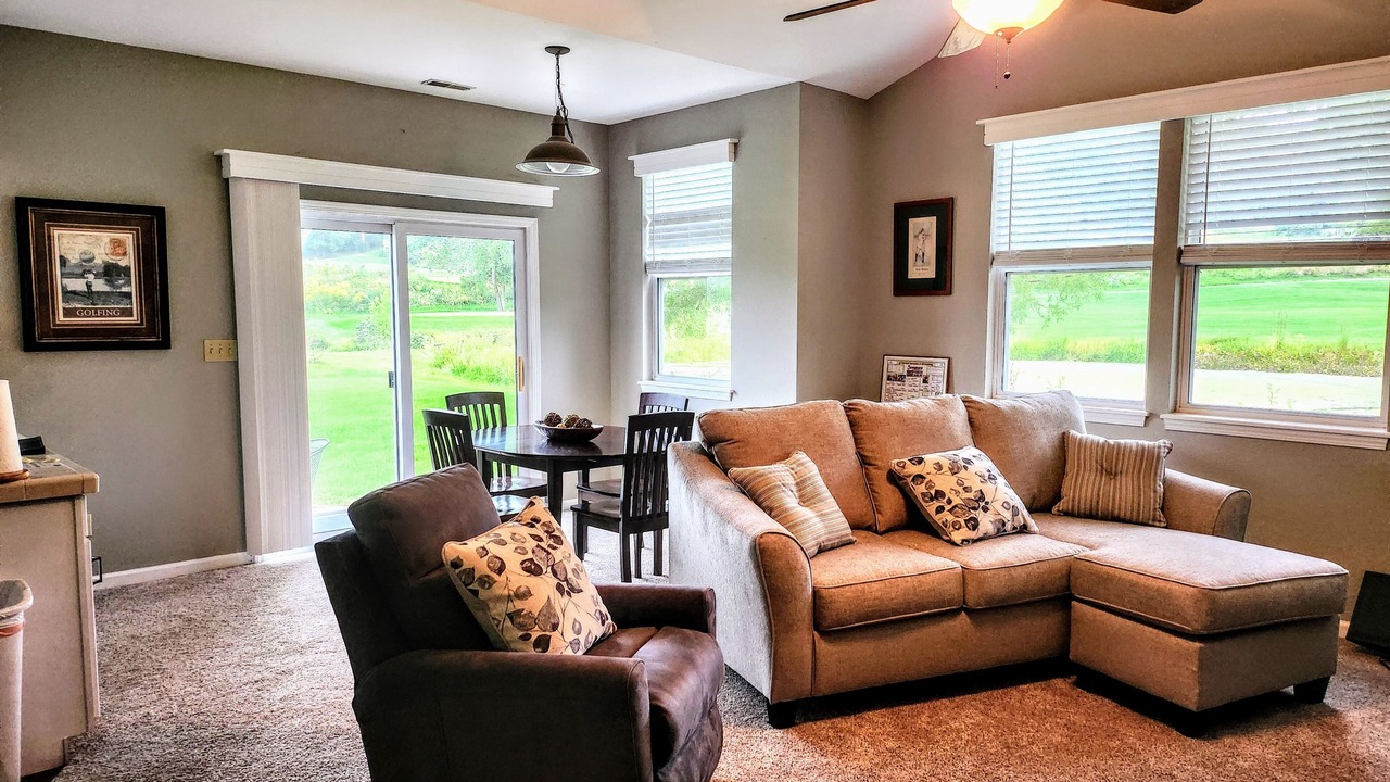 Photo of Livingroom in Camdenton