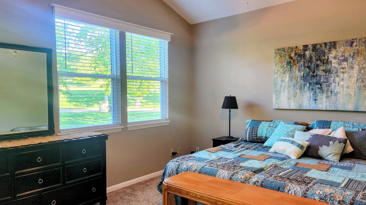 Photo of Bedroom in Camdenton