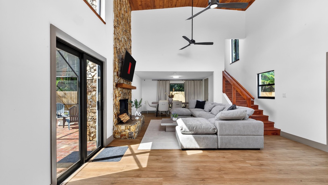 Photo of Livingroom in Driftwood