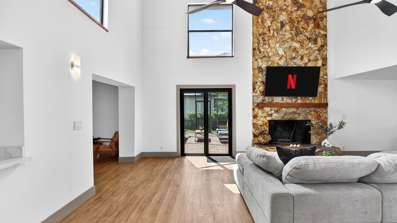 Photo of Livingroom in Driftwood