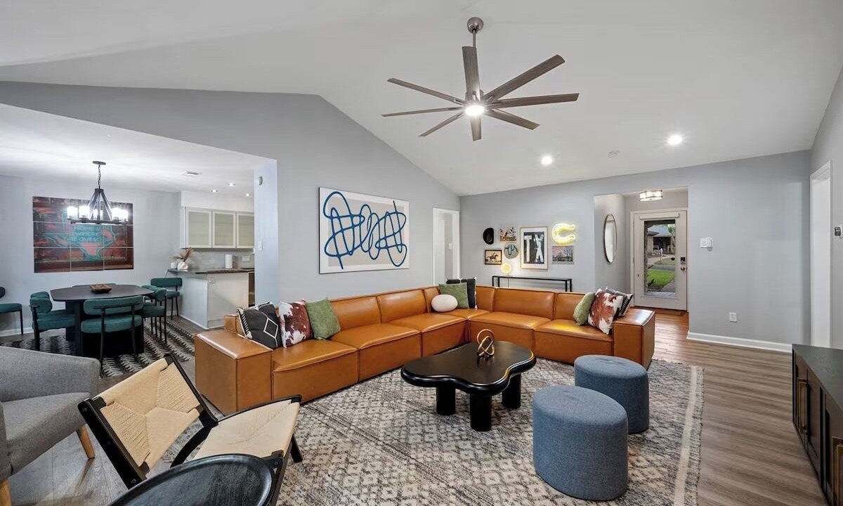 Photo of Livingroom in North Oaks