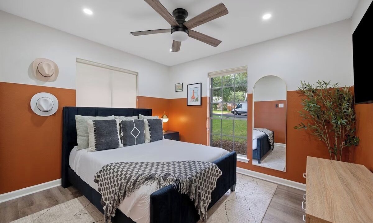 Photo of Bedroom in North Oaks