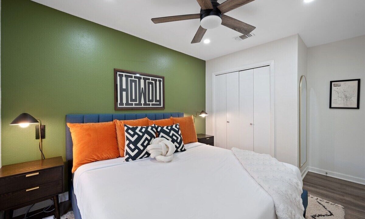 Photo of Bedroom in North Oaks