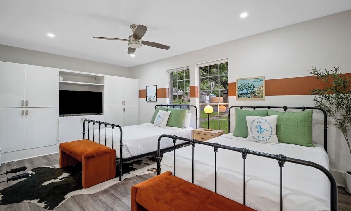 Photo of Bedroom in North Oaks