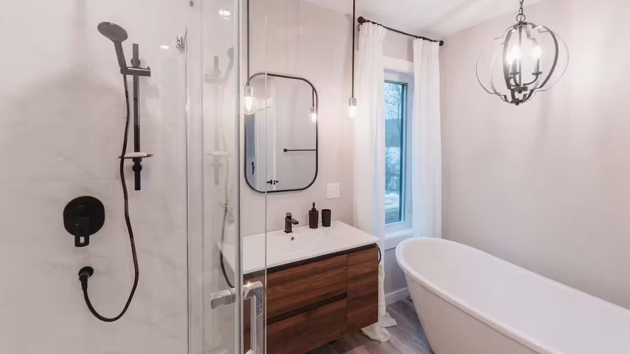 Photo of Bathroom in Mandeville