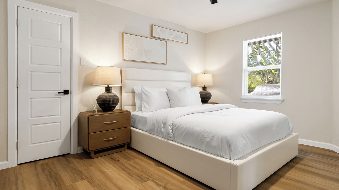 Photo of Bedroom in Lake Highlands