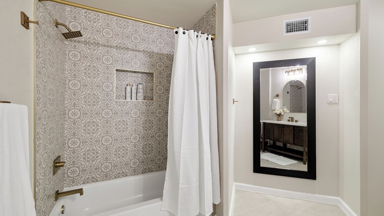 Photo of Bathroom in Lake Highlands