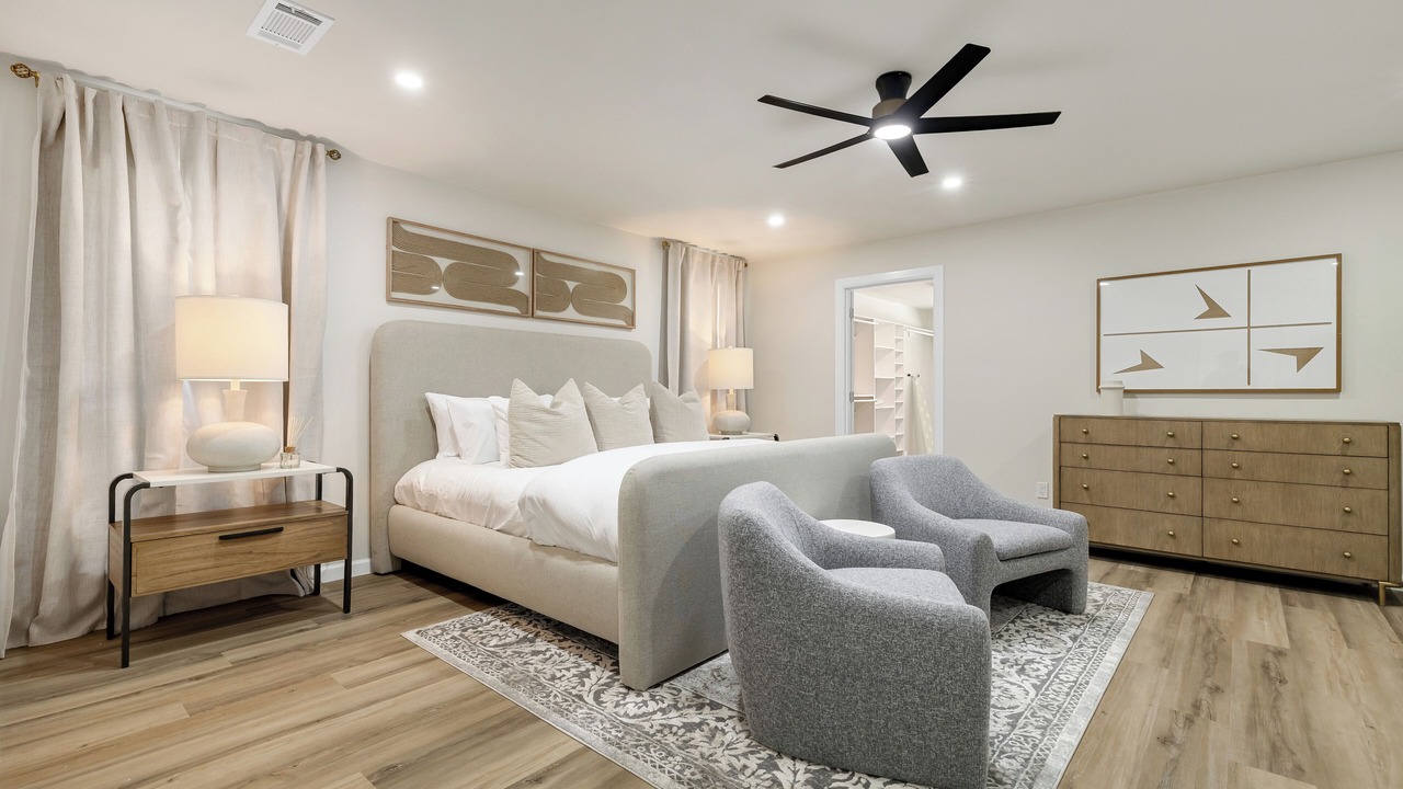 Photo of Bedroom in Lake Highlands