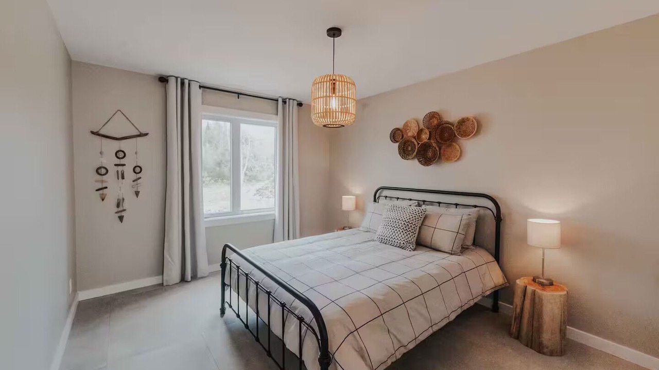 Photo of Bedroom in Mandeville