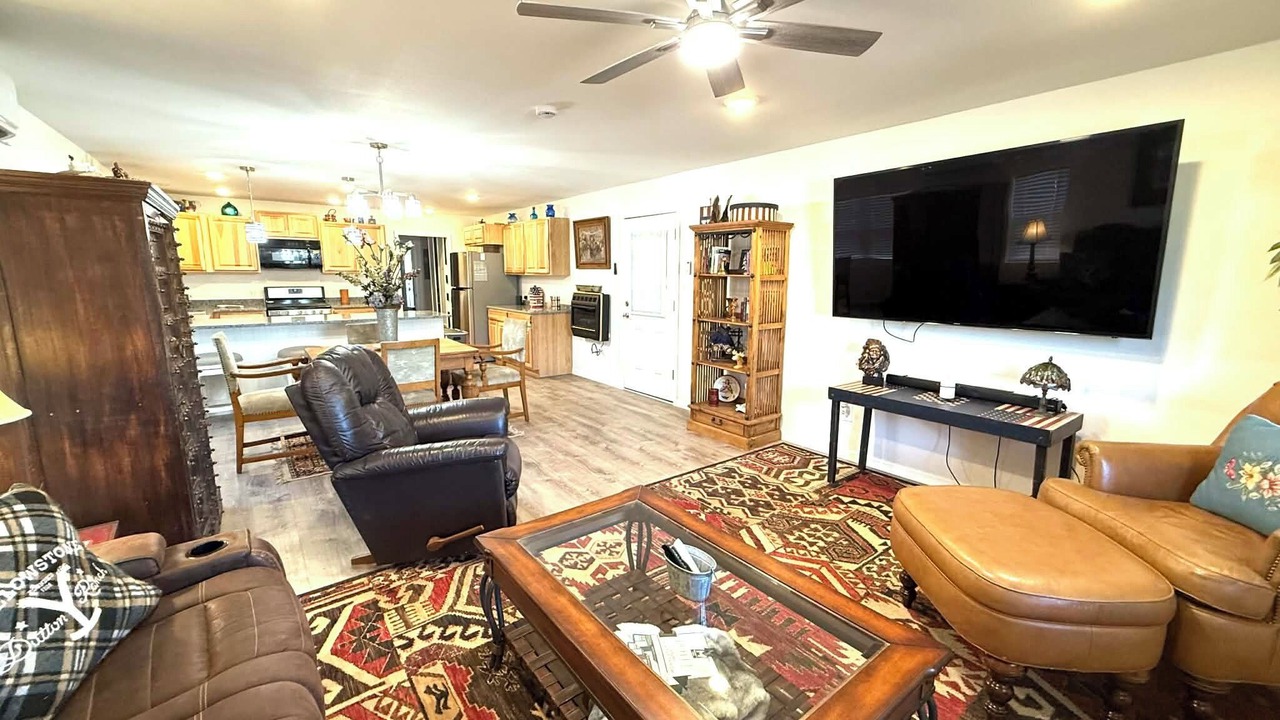 Photo of Livingroom in Brackettville