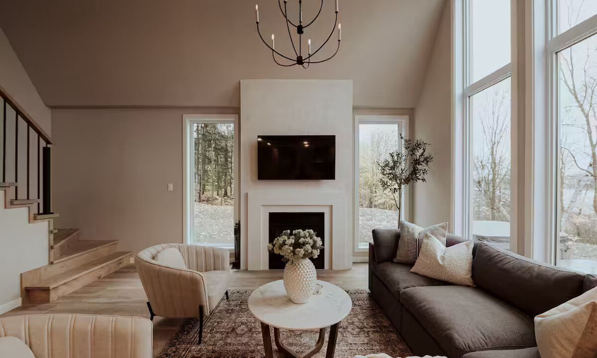 Photo of Livingroom in Mandeville