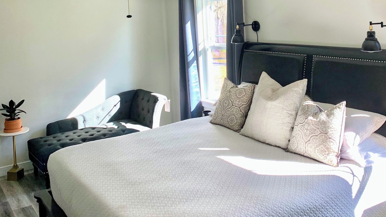 Photo of Bedroom in Fairview