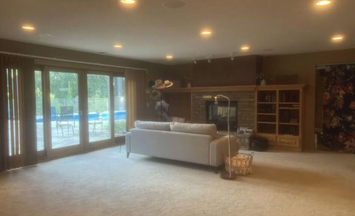 Photo of Livingroom in Oak Grove