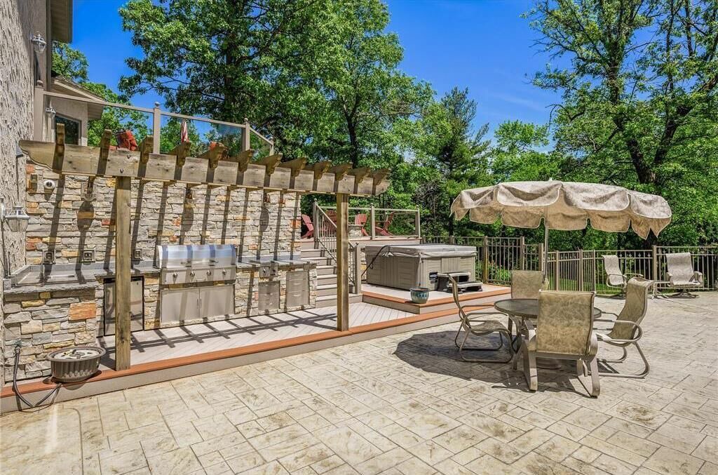 Photo of Outdoor in Oak Grove