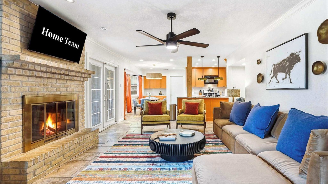 Photo of Bedroom in North Central Thousand Oaks