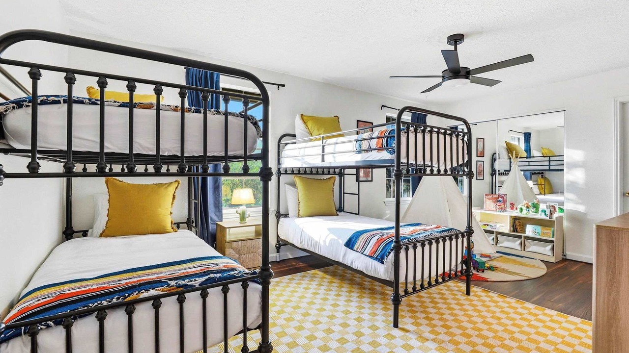 Photo of Bedroom in North Central Thousand Oaks