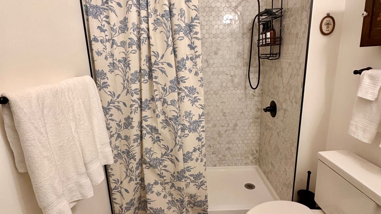 Photo of Bathroom in Le Roy