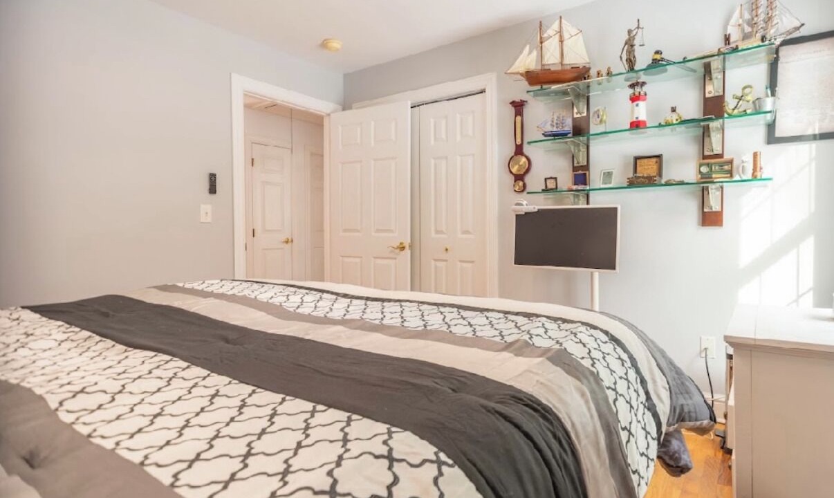Photo of Bedroom in Putnam Lake