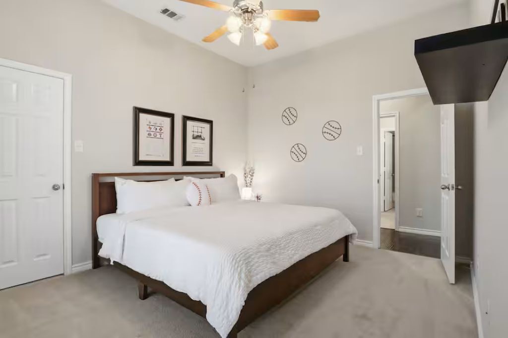 Photo of Bedroom in Grand Prairie