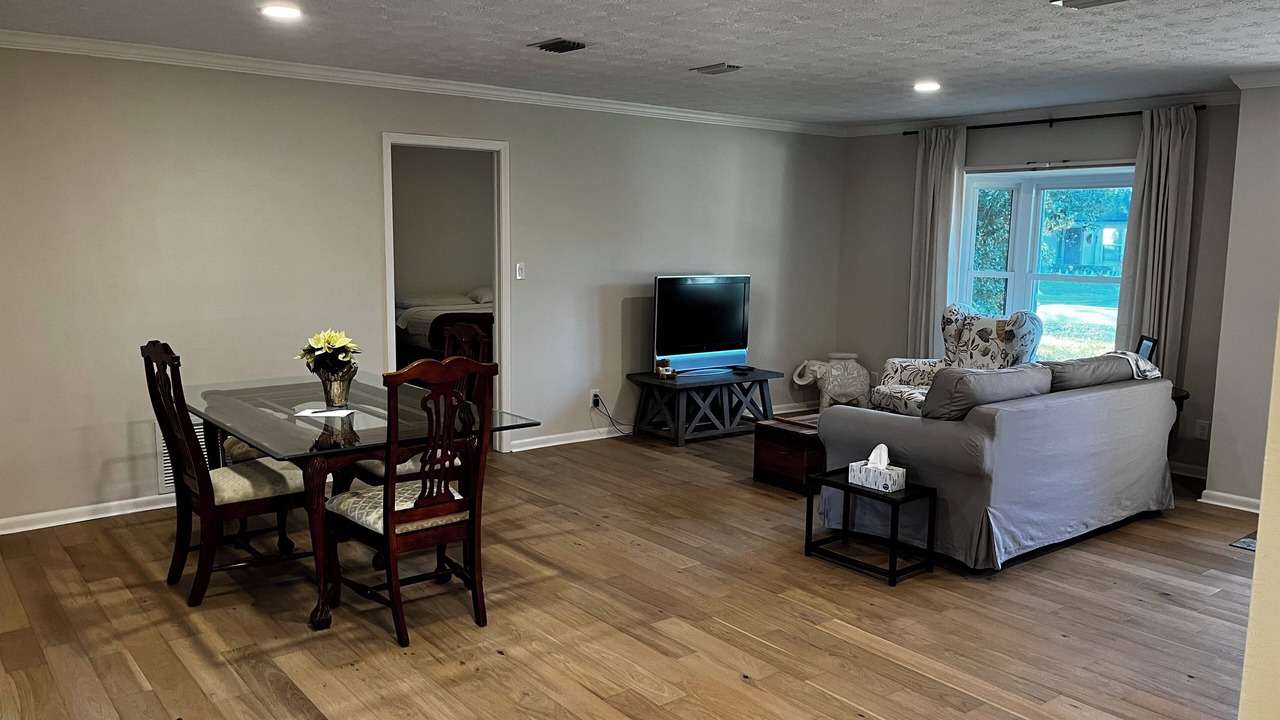 Photo of Livingroom in Dolphin's Cove