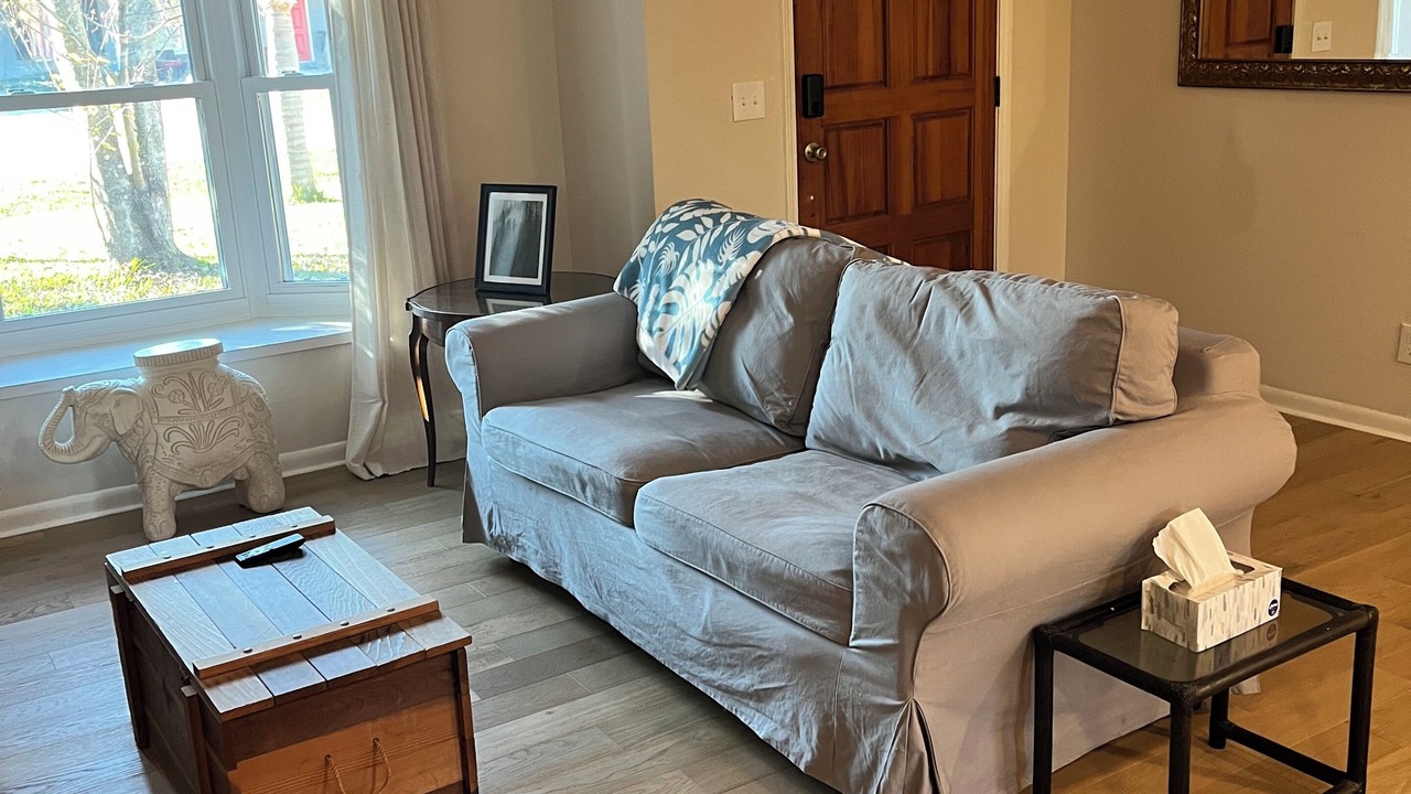 Photo of Livingroom in Dolphin's Cove