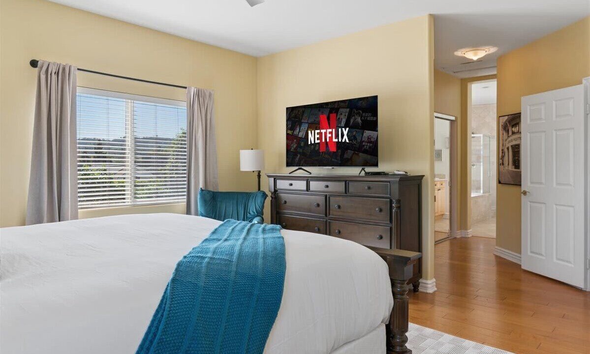 Photo of Bedroom in Valley Village