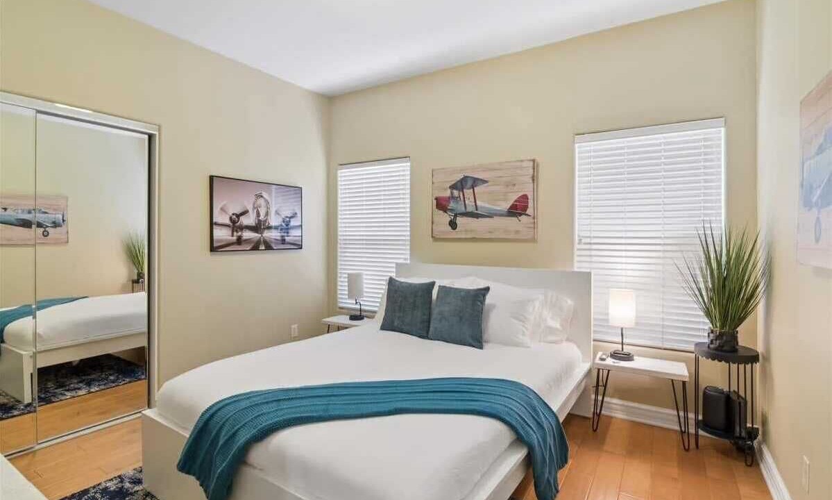 Photo of Bedroom in Valley Village