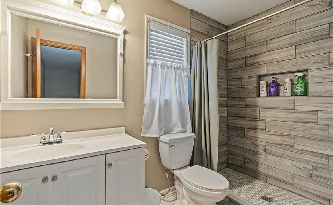 Photo of Bathroom in Merriam
