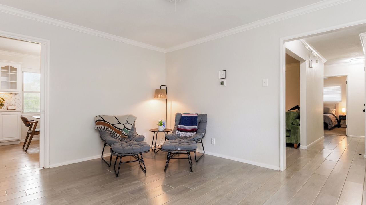 Photo of Livingroom in Bay Area