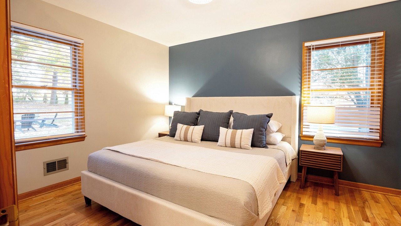 Photo of Bedroom in Midway