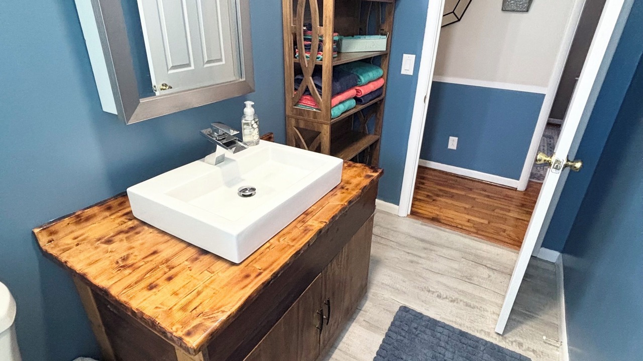 Photo of Bathroom in Licking