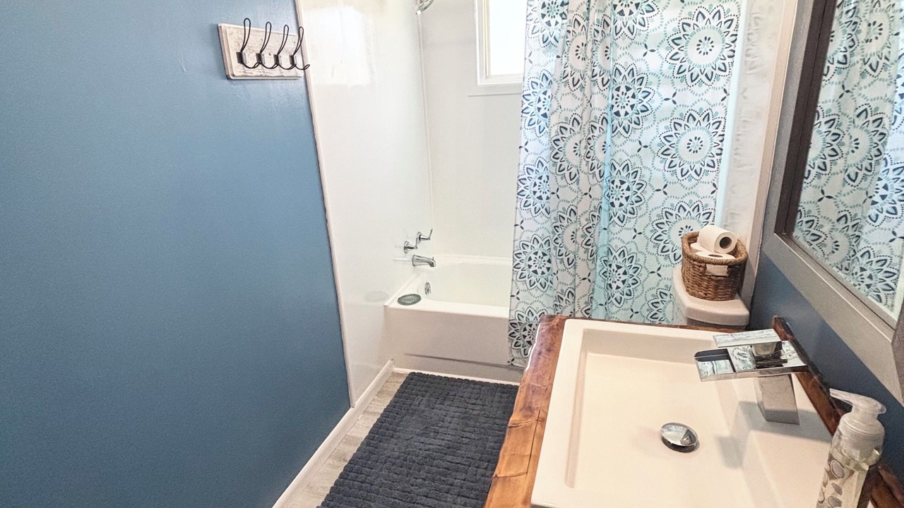 Photo of Bathroom in Licking