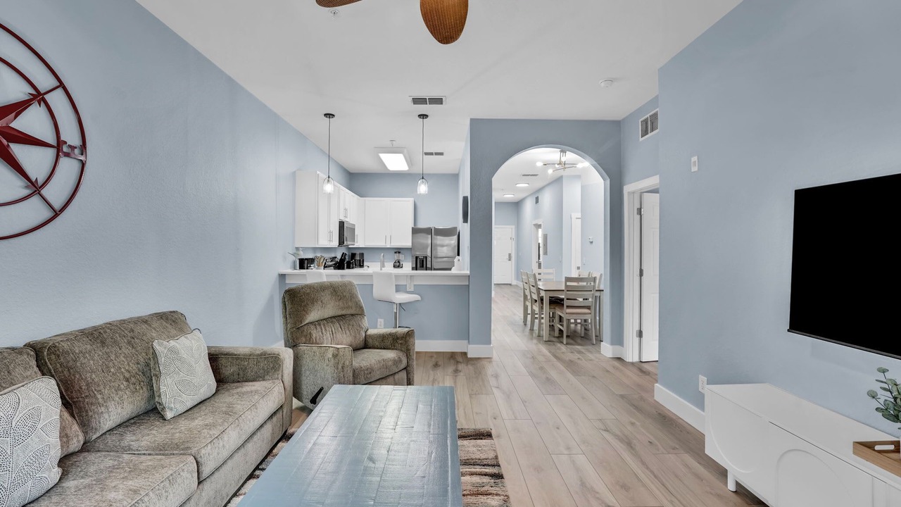 Photo of Livingroom in Bahama Bay