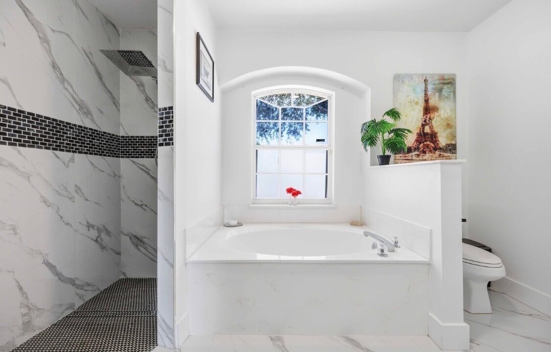 Photo of Bathroom in Lake Sarasota
